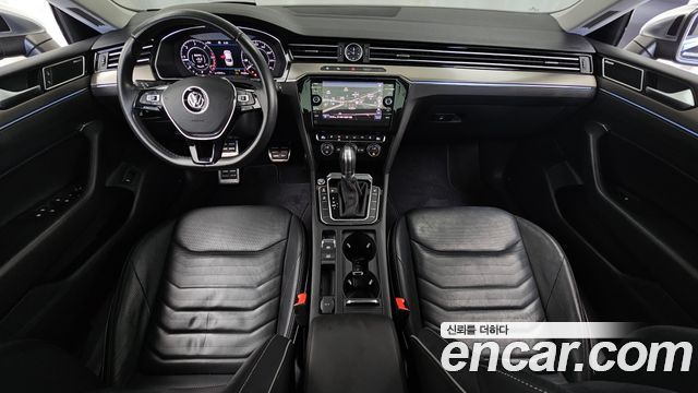 Volkswagen Arteon — interior