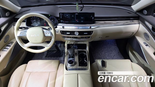 Kia K9 — interior