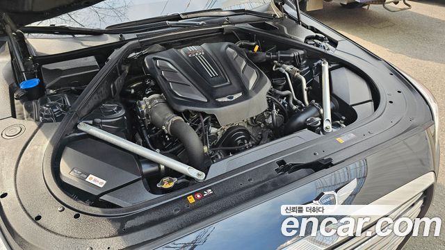 Genesis EQ900 — interior