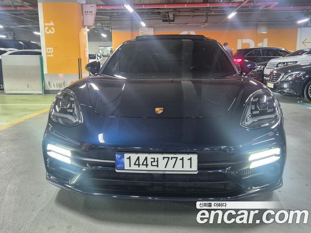 Porsche Panamera — exterior