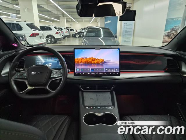 BYD Sea Lion 7 — interior