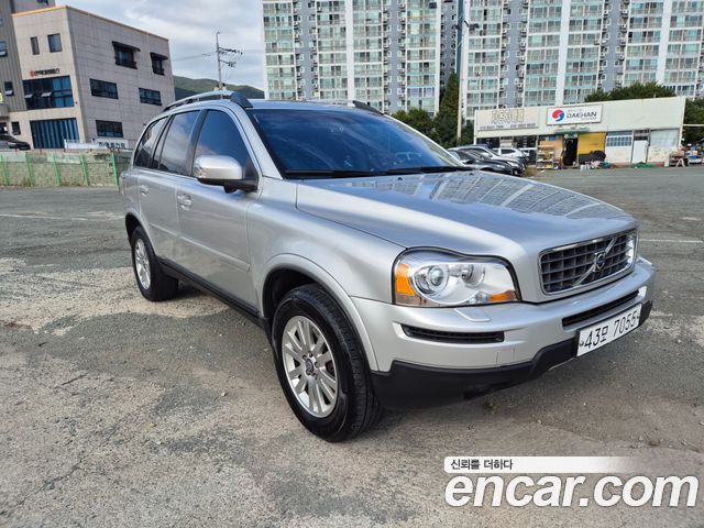 Volvo XC90 — interior