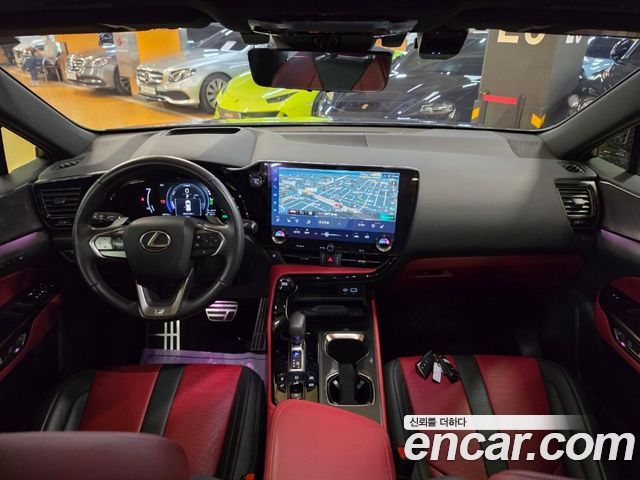 Lexus NX — interior