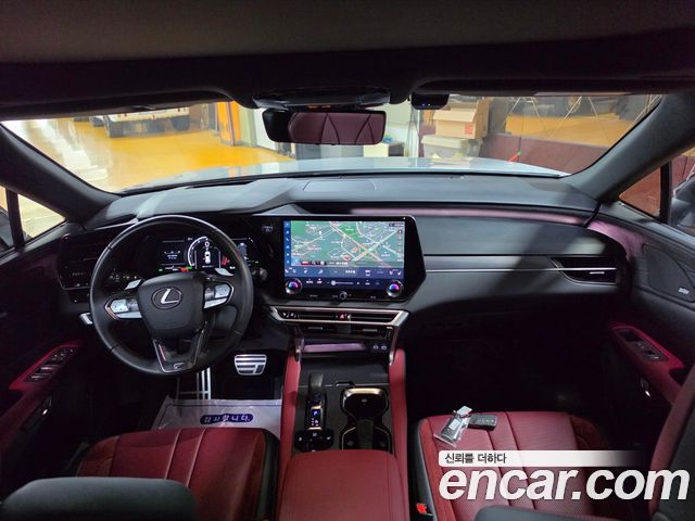 Lexus RX — interior
