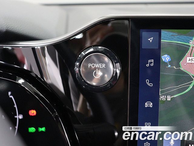 Lexus NX — interior