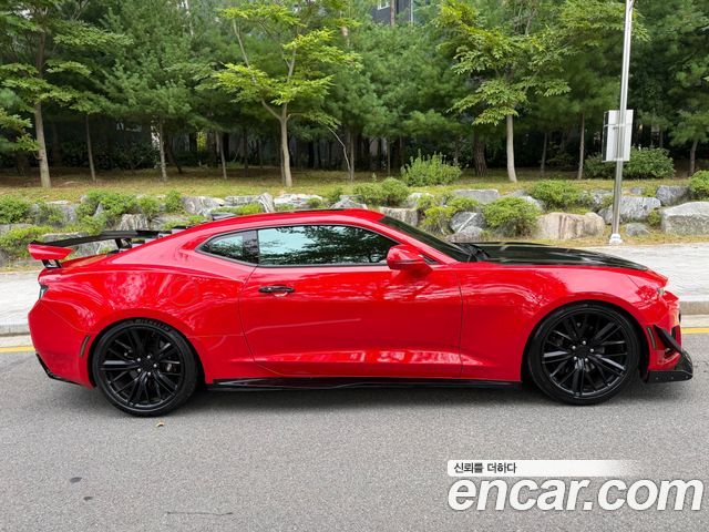 Chevrolet Korea Camaro — interior