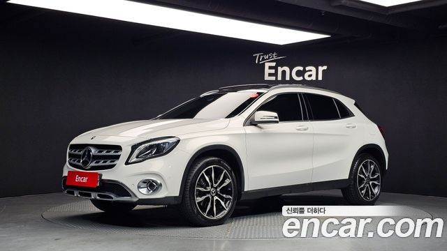 Mercedes-Benz GLA-Class — exterior