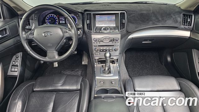 Infiniti G — interior