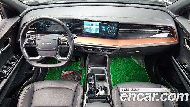 KG Mobility Torres — interior