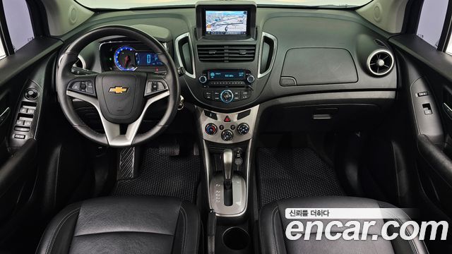 Chevrolet Korea Trax — interior