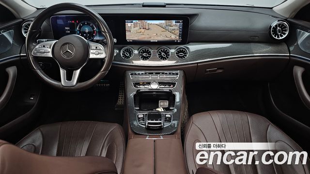 Mercedes-Benz CLS-Class — interior