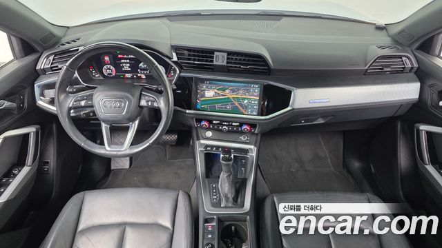 Audi Q3 — interior