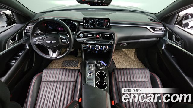 Genesis G70 — interior