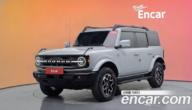 Ford Bronco — exterior