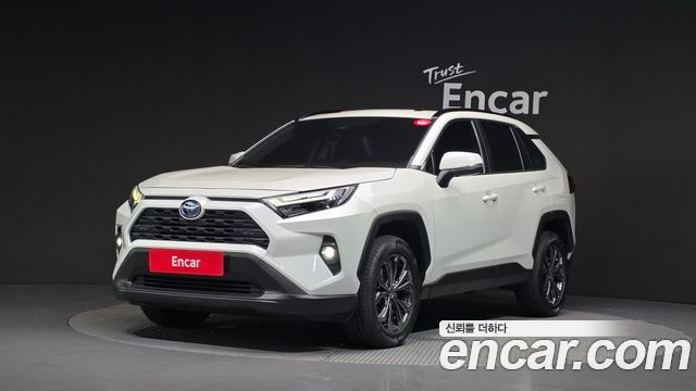 Toyota RAV4 — exterior