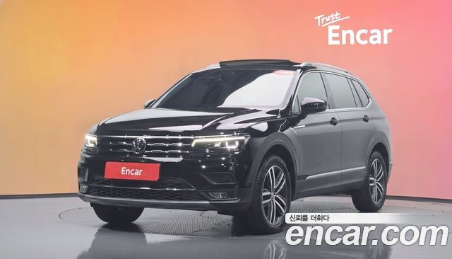 Volkswagen Tiguan — exterior