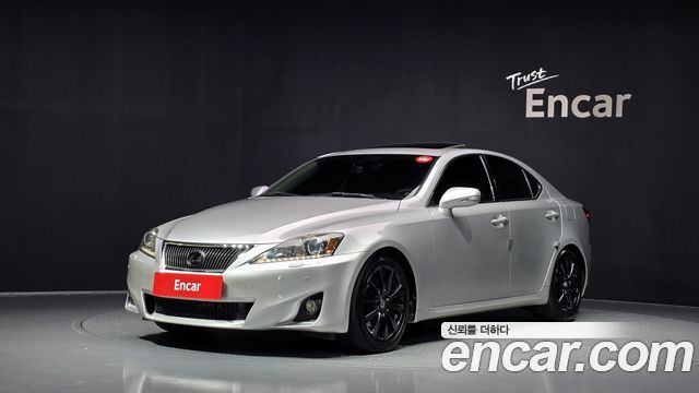 Lexus IS — exterior