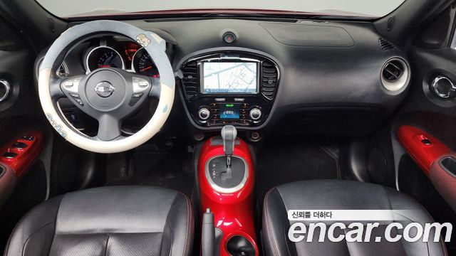 Nissan Juke — interior