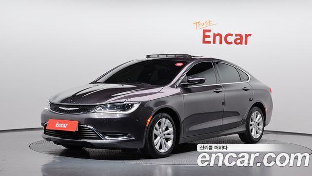 Chrysler 200 — exterior