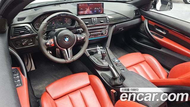 BMW M4 — interior