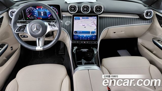 Mercedes-Benz C-Class — interior
