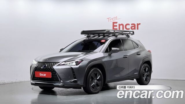 Lexus UX — exterior