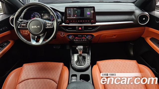 Kia K3 — interior