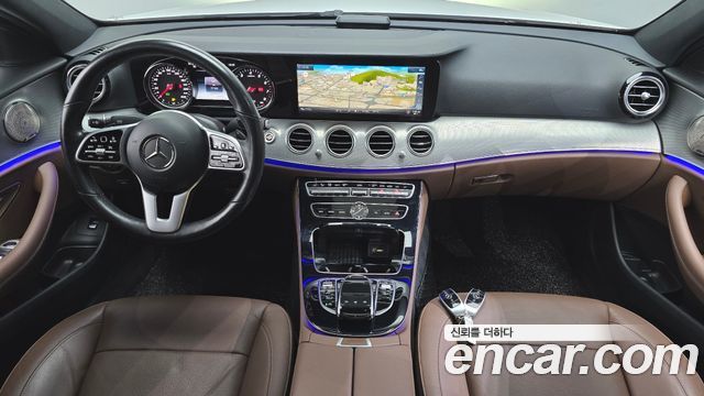 Mercedes-Benz E-Class — interior