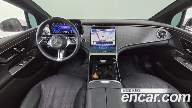 Mercedes-Benz EQE — interior