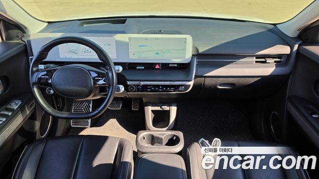 Hyundai IONIQ 5 — interior