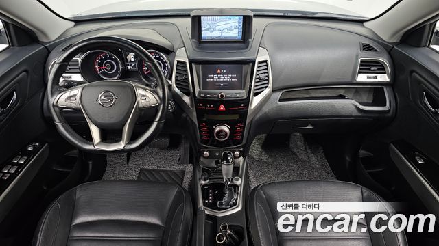 KG Mobility Tivoli — interior