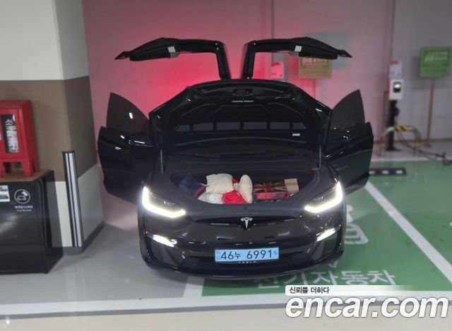 Tesla Model X