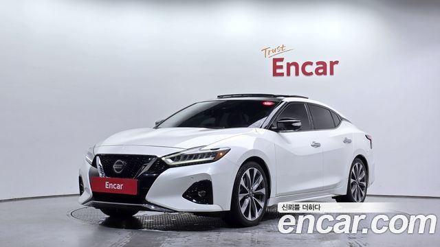 Nissan Maxima