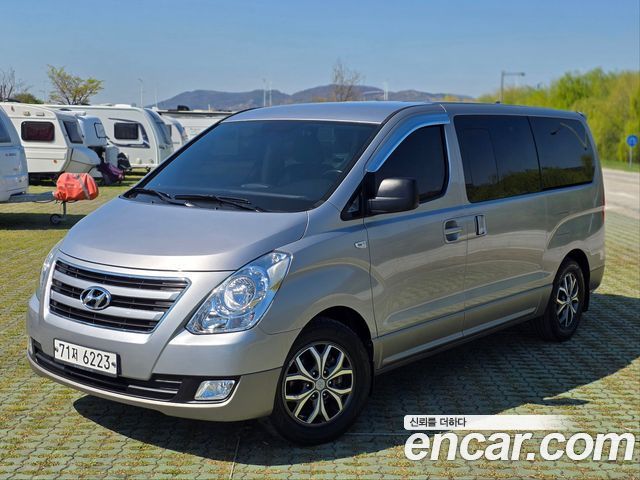 Hyundai Starex