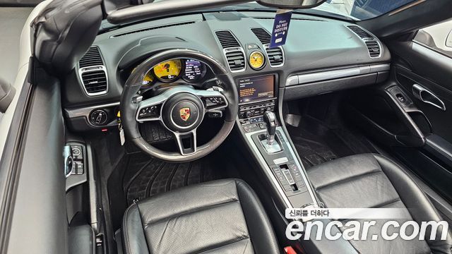Porsche Boxster — interior