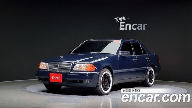 Mercedes-Benz C-Class — exterior