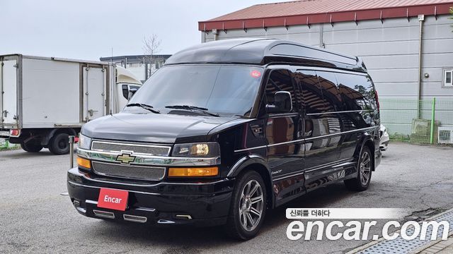 Chevrolet Express Van — exterior