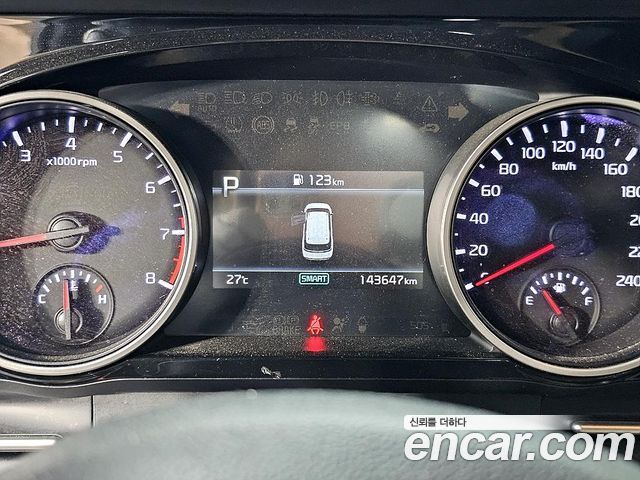 Kia Carnival — interior