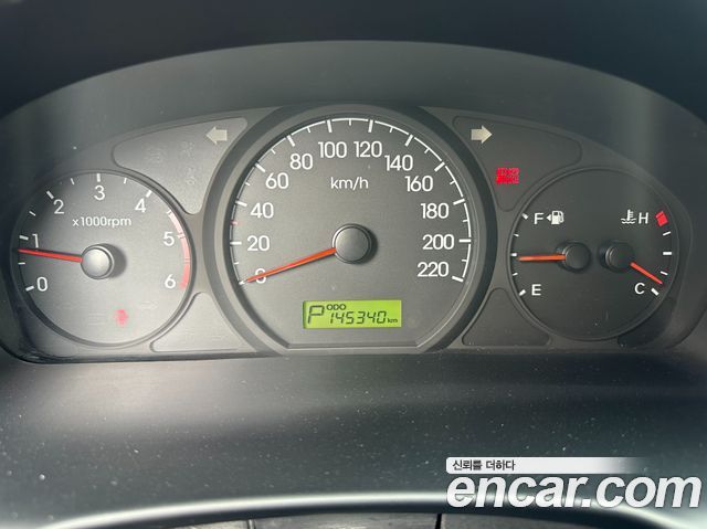 Hyundai Starex — interior