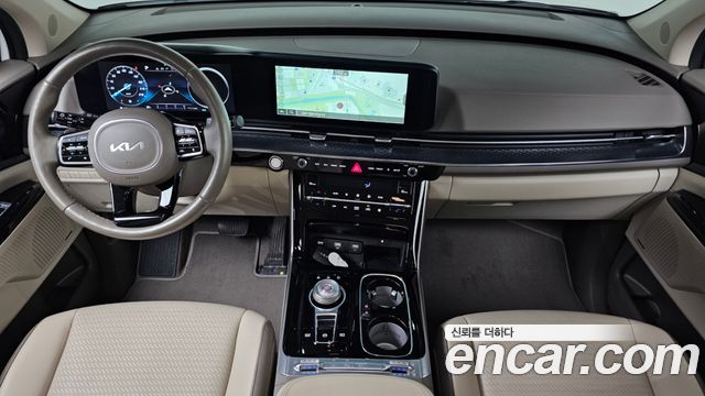 Kia Carnival — interior