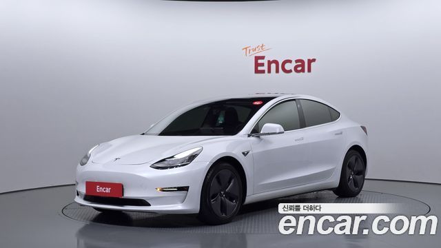 Tesla Model 3 — exterior