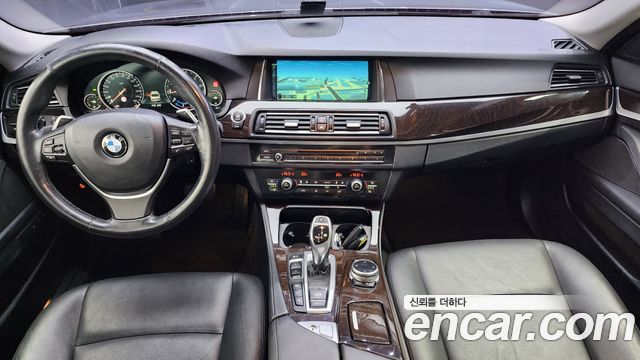 BMW 5 Series — interior