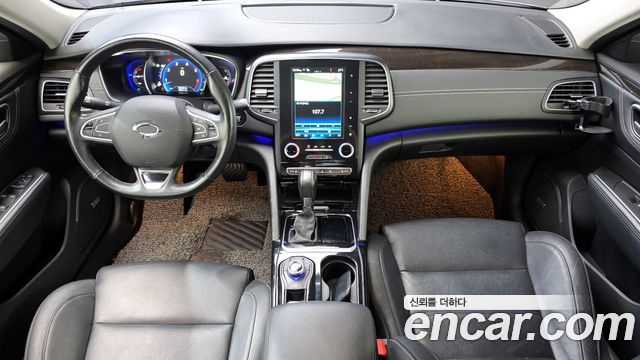 Renault Korea SM6 — interior