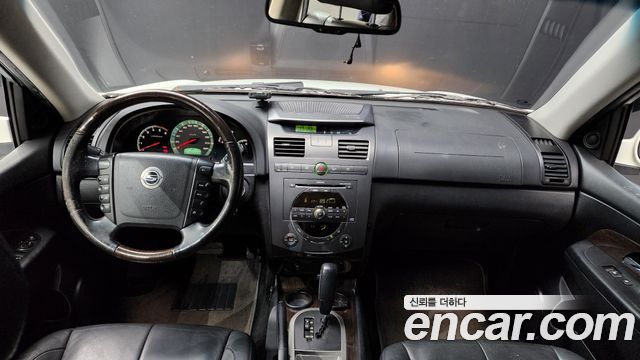 KG Mobility Rexton — interior