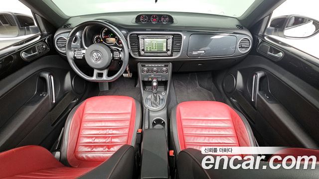 Volkswagen Beetle — interior