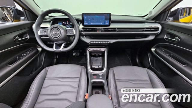 Jeep Avenger — interior