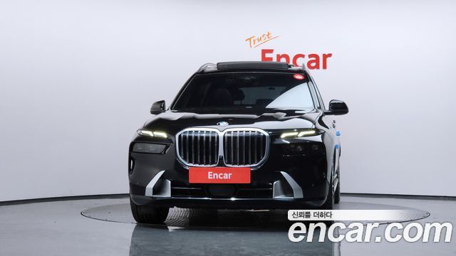BMW X7 — exterior