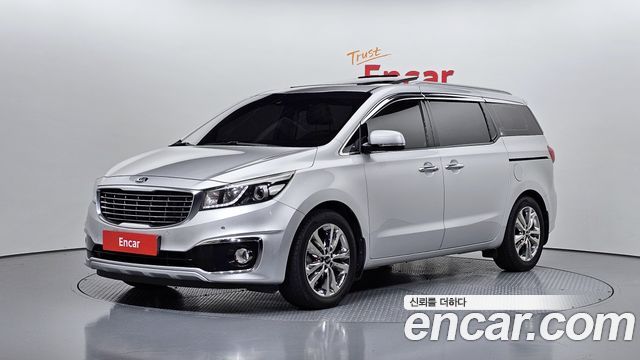 Kia Carnival — exterior