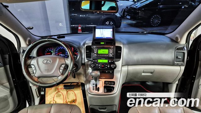 Kia Carnival — interior