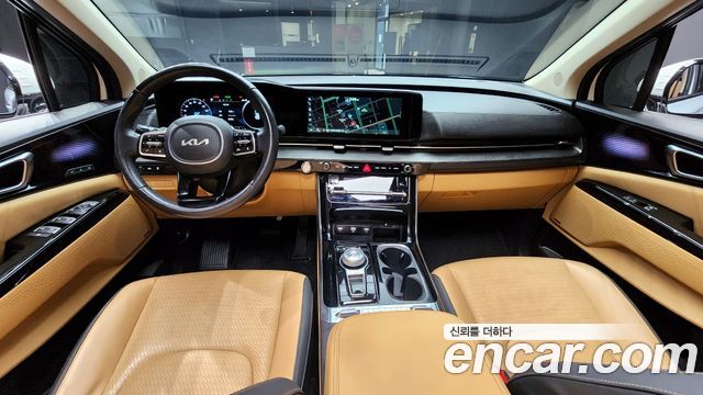 Kia Carnival — interior